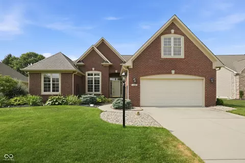 11003 Treyburn Dr, Fishers, IN 46037