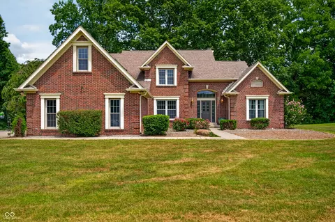2508 W Indian Creek Rd, Trafalgar, IN 46181