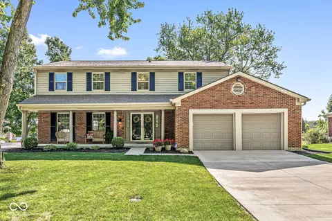 8223 Picadilly Ln, Indianapolis, IN 46256