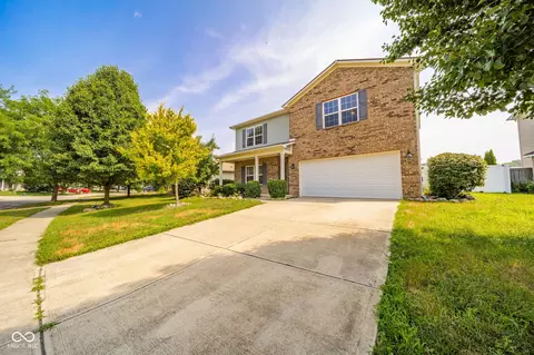 Exterior - 1685 Fair Weather Dr, Pendleton, IN 46064 photo 3 of 13