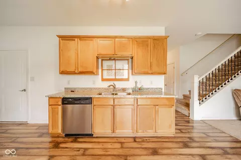 Kitchen - 1685 Fair Weather Dr, Pendleton, IN 46064 photo 2 of 3