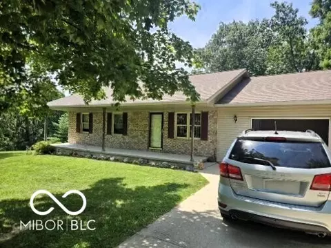 1324 Harrison Ridge Rd, Nashville, IN 47448