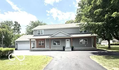 1 Elm Tree Ct, Greenwood, IN 46142