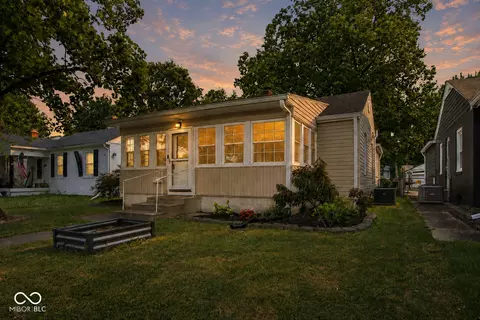 137 N 4th Ave, Beech Grove, IN 46107