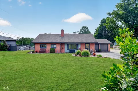 1277 Mount Pleasant East St, Greenwood, IN 46142