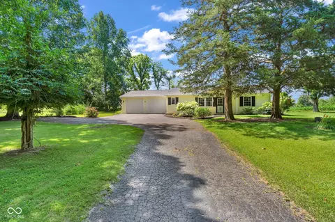 5226 S Wellington Blvd, Crawfordsville, IN 47933