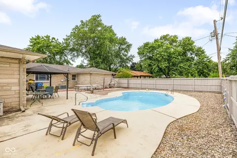4052 Mary Kay Dr, Indianapolis, IN 46221