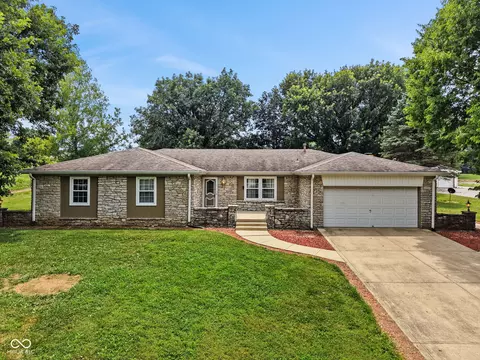 5255 W Stones Crossing Rd, Greenwood, IN 46143