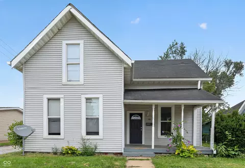 29 Howard St, Greenfield, IN 46140