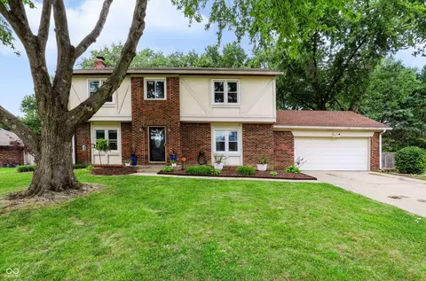 730 Queenswood Dr, Indianapolis, IN 46217