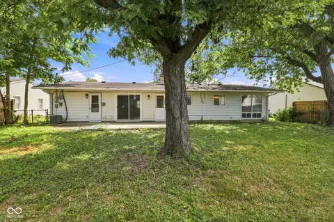 Exterior - 824 Longfellow Ln, Plainfield, IN 46168 photo 3 of 5