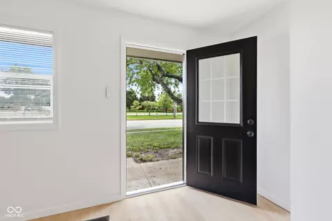 Entry Way - 824 Longfellow Ln, Plainfield, IN 46168 photo 1 of 1