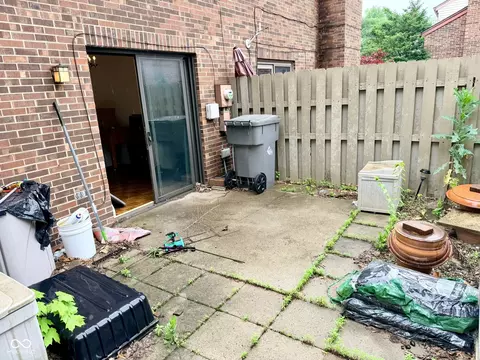 Exterior - 312 E 7th St, Indianapolis, IN 46202 photo 5 of 10