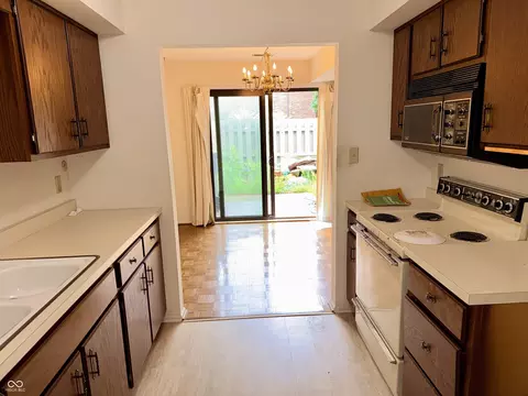 Kitchen - 312 E 7th St, Indianapolis, IN 46202 photo 1 of 7