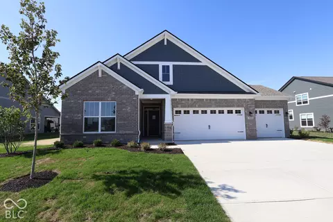 5046 Carmine St, Brownsburg, IN 46112