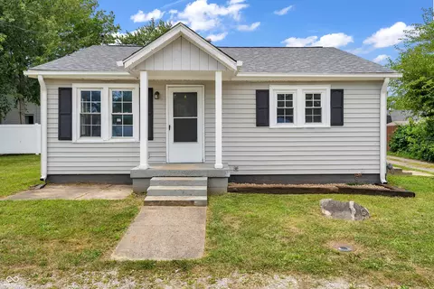 310 N Hendricks St, Greenfield, IN 46140
