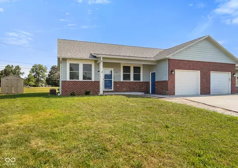 107 Weber Ct, Franklin, IN 46131