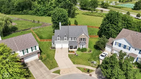 16724 Earl Park Ct, Westfield, IN 46074