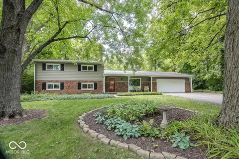 9317 Sherwood Ln, Indianapolis, IN 46240