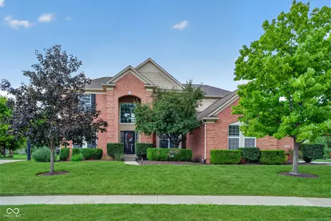 13272 Talon Crest Dr, Fishers, IN 46037