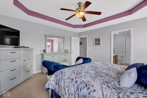 Bedroom - 2397 Shadow Ct, Columbus, IN 47201 photo 2 of 4