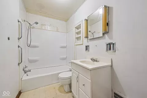 Bath - 308 E 38th St, Anderson, IN 46013 photo 1 of 2