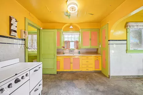 Kitchen - 327 E 37th St, Anderson, IN 46013 photo 1 of 4