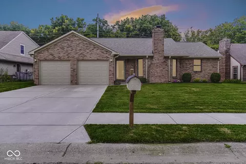 Exterior - 943 Johnathan, Plainfield, IN 46168 photo 2 of 5