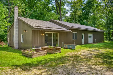 7062 State Road 46 E, Nashville, IN 47448