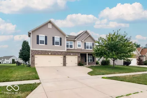 1497 Windborne Ln, Greenwood, IN 46143