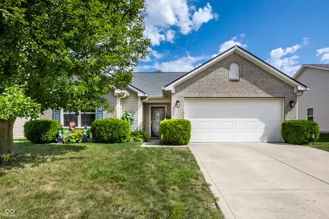 5856 Edelle Dr, Indianapolis, IN 46237
