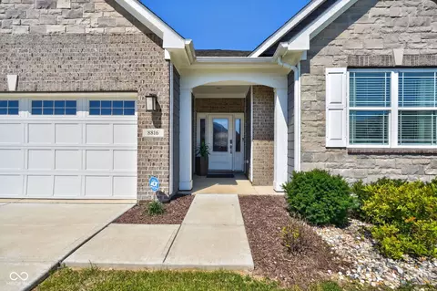 8816 Blackburn St, Fortville, IN 46040