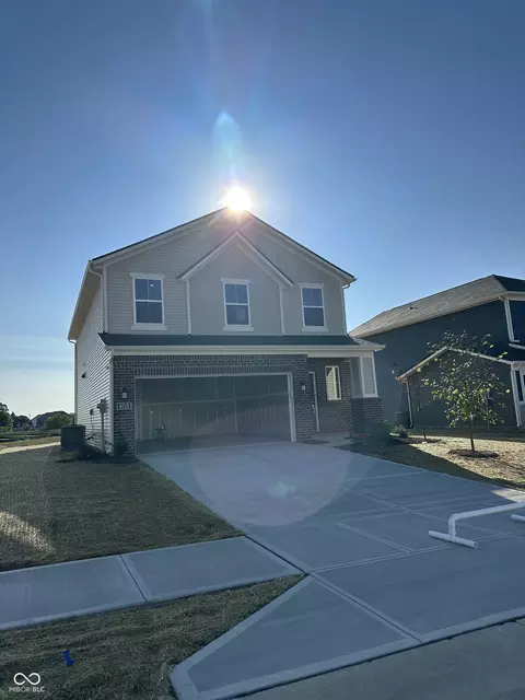 8115 Augusta Creek Dr, Ingalls, IN 46064 photo 2