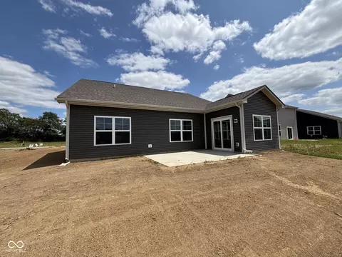 1579 Pebble Beach Dr, Pendleton, IN 46064 photo 9