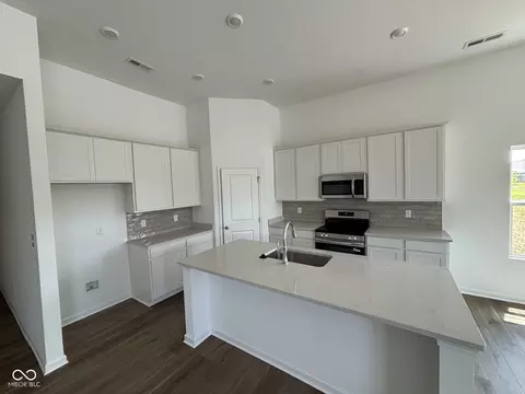 1579 Pebble Beach Dr, Pendleton, IN 46064 photo 5