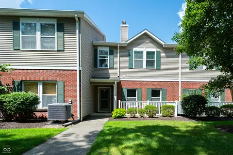 12235 Bubbling Brook Dr #900, Fishers, IN 46038