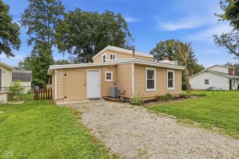 67 Miami Dr, Noblesville, IN 46062