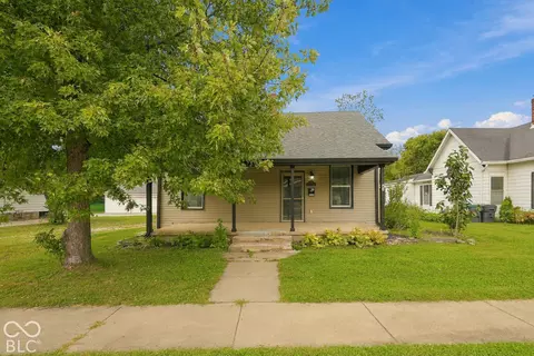 348 W Wiley St, Greenwood, IN 46142