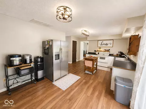 Kitchen - 211 Danci Dr, Pendleton, IN 46064 photo 3 of 3