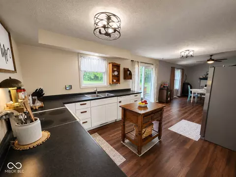 Kitchen - 211 Danci Dr, Pendleton, IN 46064 photo 1 of 3