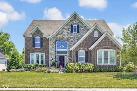 5901 Chartwell Dr, Bargersville, IN 46106
