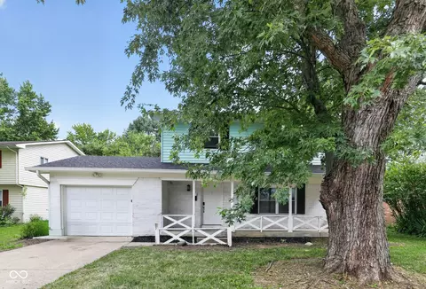 10211 Meadowlark Dr, Indianapolis, IN 46235