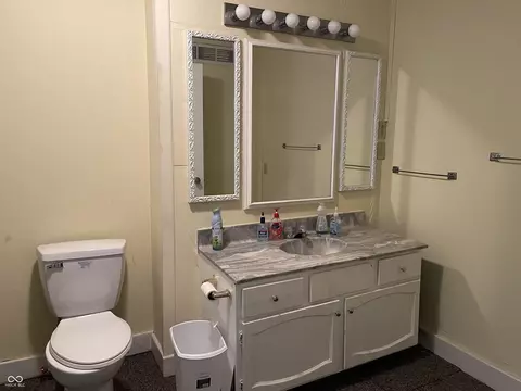 Bath - 3084 E Webster St, Rosedale, IN 47874 photo 3 of 3