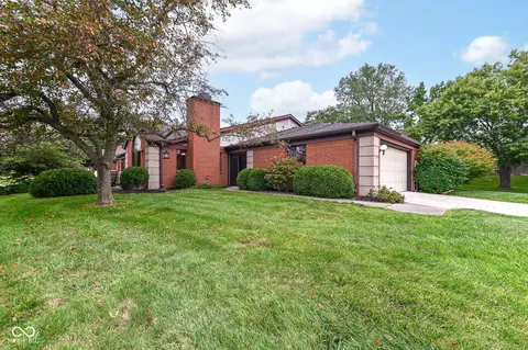2066 Oak Run Ct, Indianapolis, IN 46260