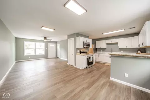 106 E Babb Rd, Eaton, IN 47338 photo 3
