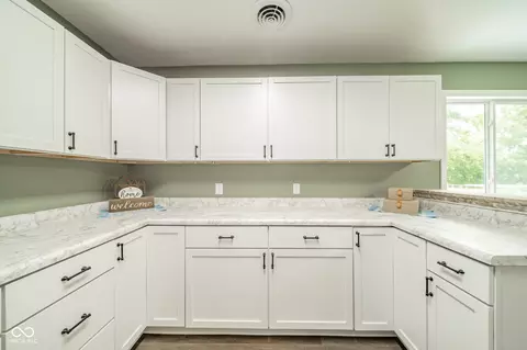 106 E Babb Rd, Eaton, IN 47338 photo 8