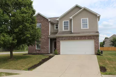 6455 Enclave Blvd, Greenwood, IN 46143