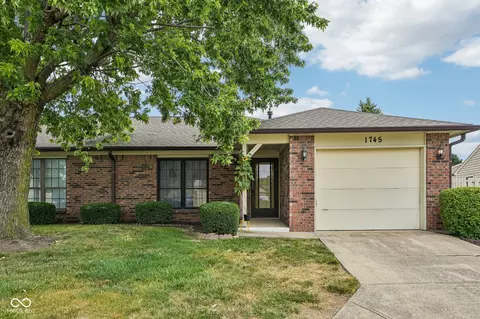 1745 N Wellesley Cmns, Indianapolis, IN 46219