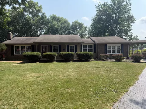 8495 Big Bend Rd, Martinsville, IN 46151