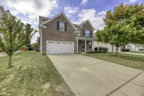 18184 Sadie Ln, Westfield, IN 46062